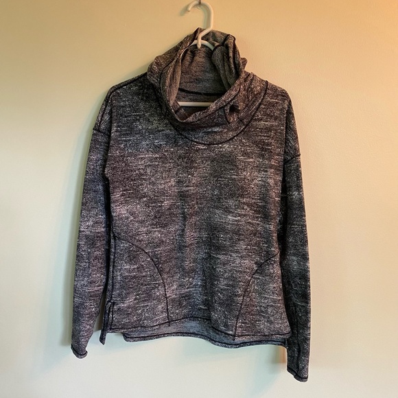 Lululemon Forever Endeavor Long Sleeve - Picture 5 of 13